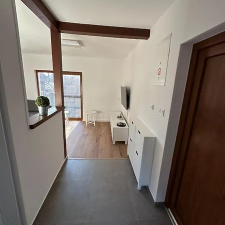 Chalupka Bratov V Resorte Aplend Tatil Evi *